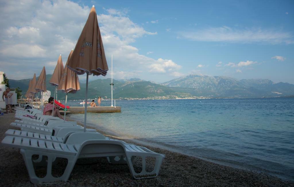 Adriadome Paradise Bijela Exterior photo